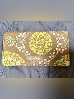 Vera Bradley Checkbook Cover- Retired Print